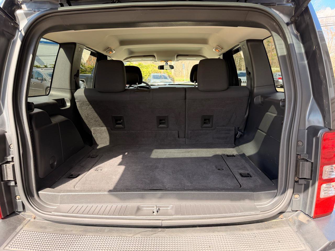 Used 2010 Jeep Liberty Sport w/ Popular Equipment Group image 14