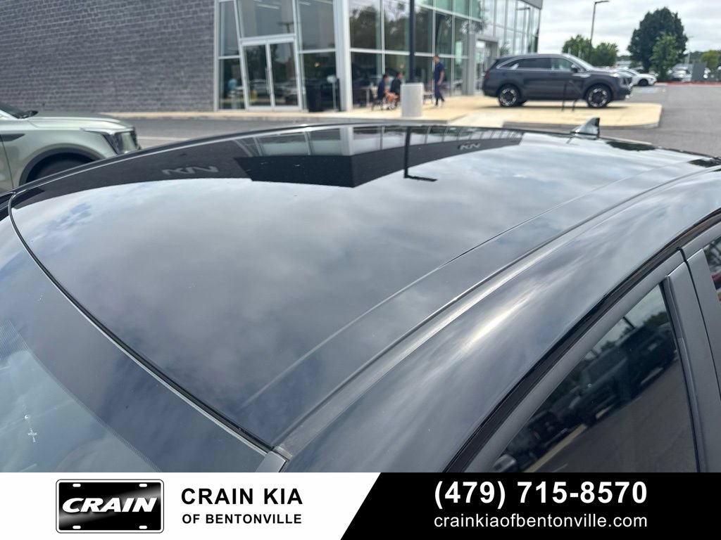 Used 2025 Toyota Camry LE FWD image 25