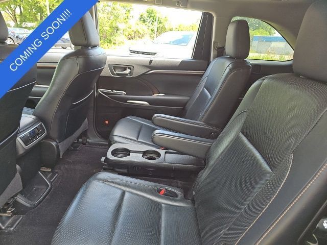 Used 2016 Toyota Highlander Limited AWD/4WD image 20