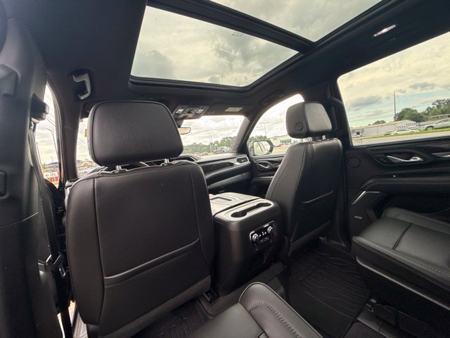 Used 2021 GMC Yukon Denali w/ Denali Premium Package AWD/4WD image 28
