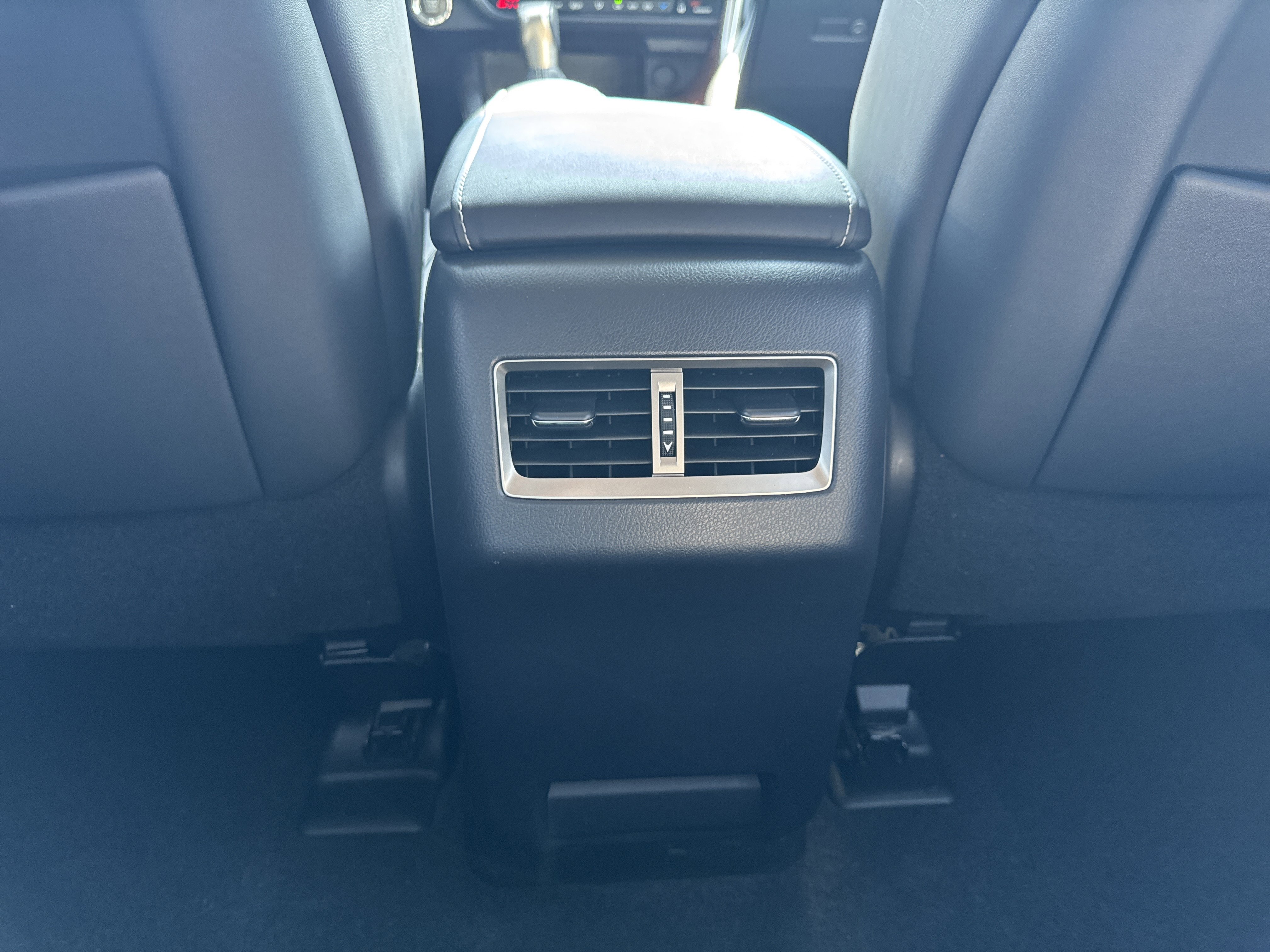 Used 2018 Lexus RX 350L AWD image 25