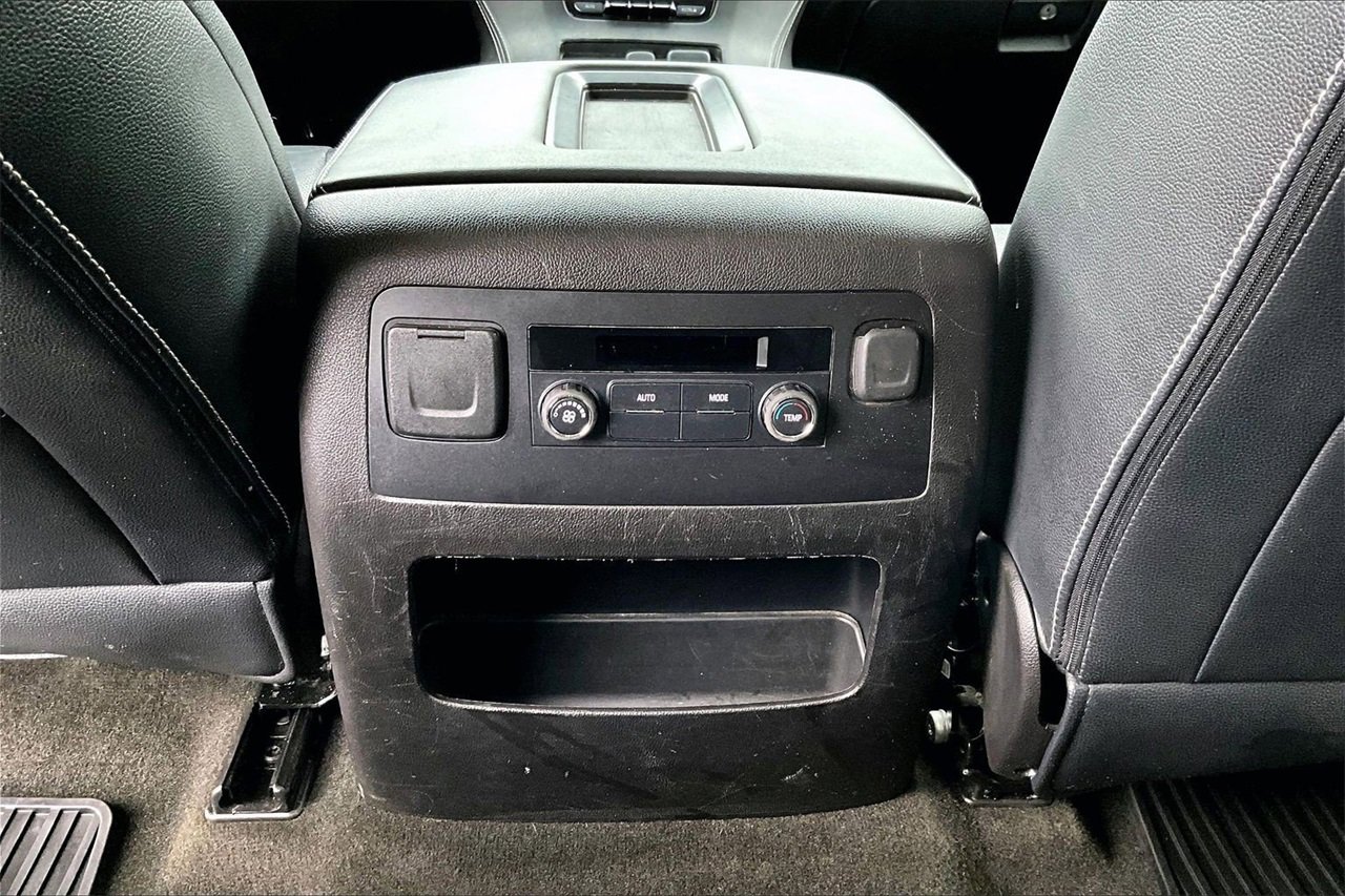 Used 2016 Chevrolet Tahoe LS w/ All-Season Package image 15