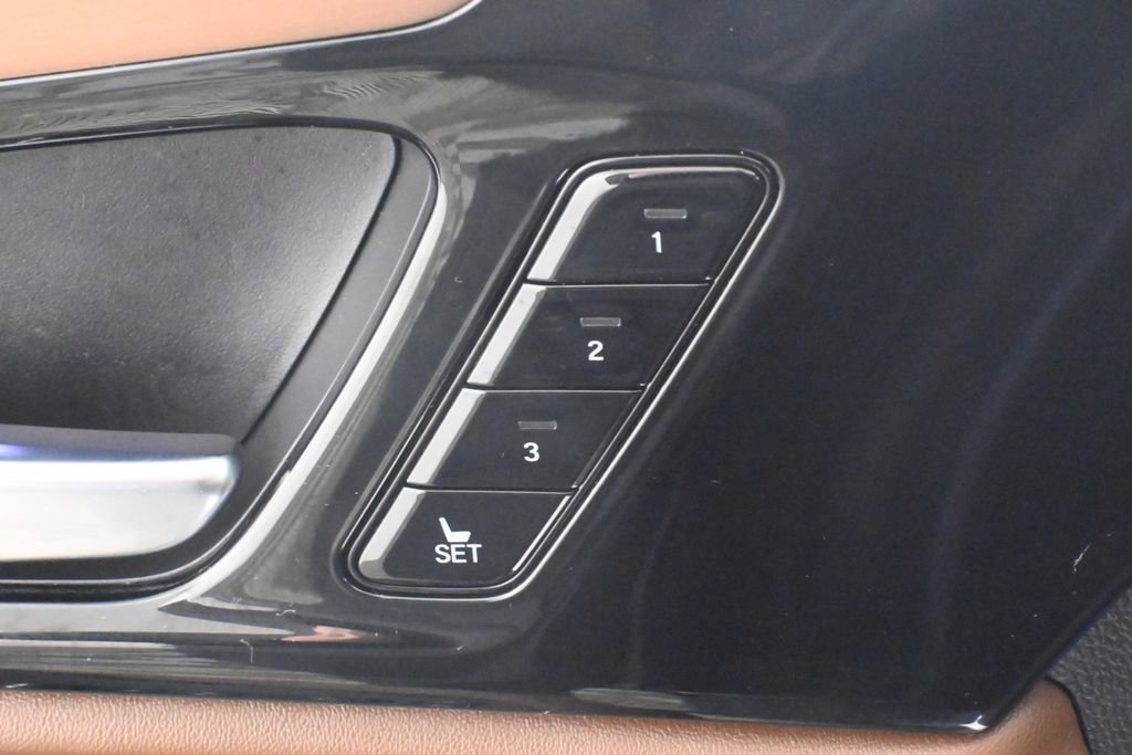 Used 2023 Acura MDX SH-AWD w/ Technology Package image 28