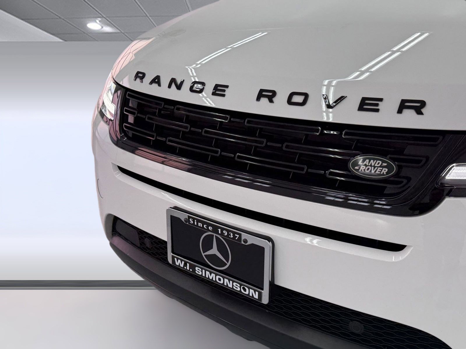 Used 2024 Land Rover Range Rover Evoque S image 20