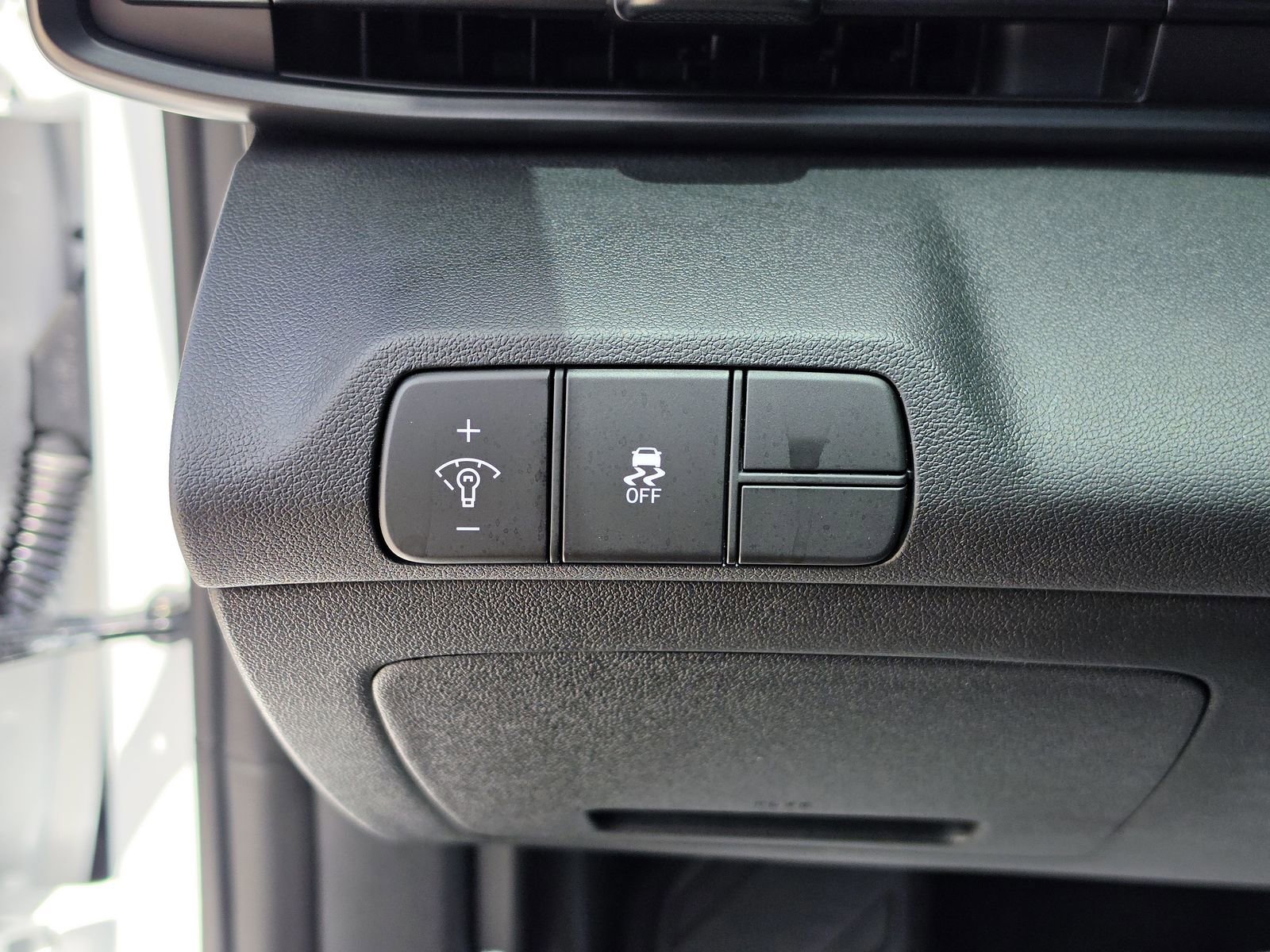 Used 2026 Hyundai Elantra Sport FWD image 27