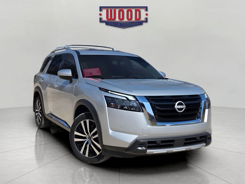 Used 2025 Nissan Pathfinder Platinum w/ Cargo Package
