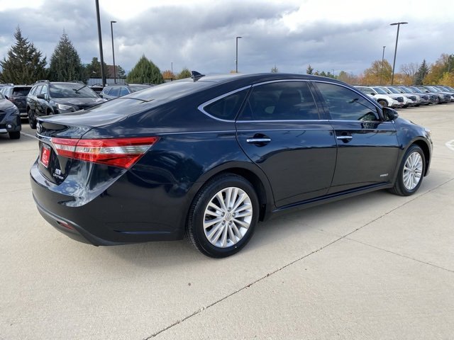 Used 2015 Toyota Avalon Limited image 5