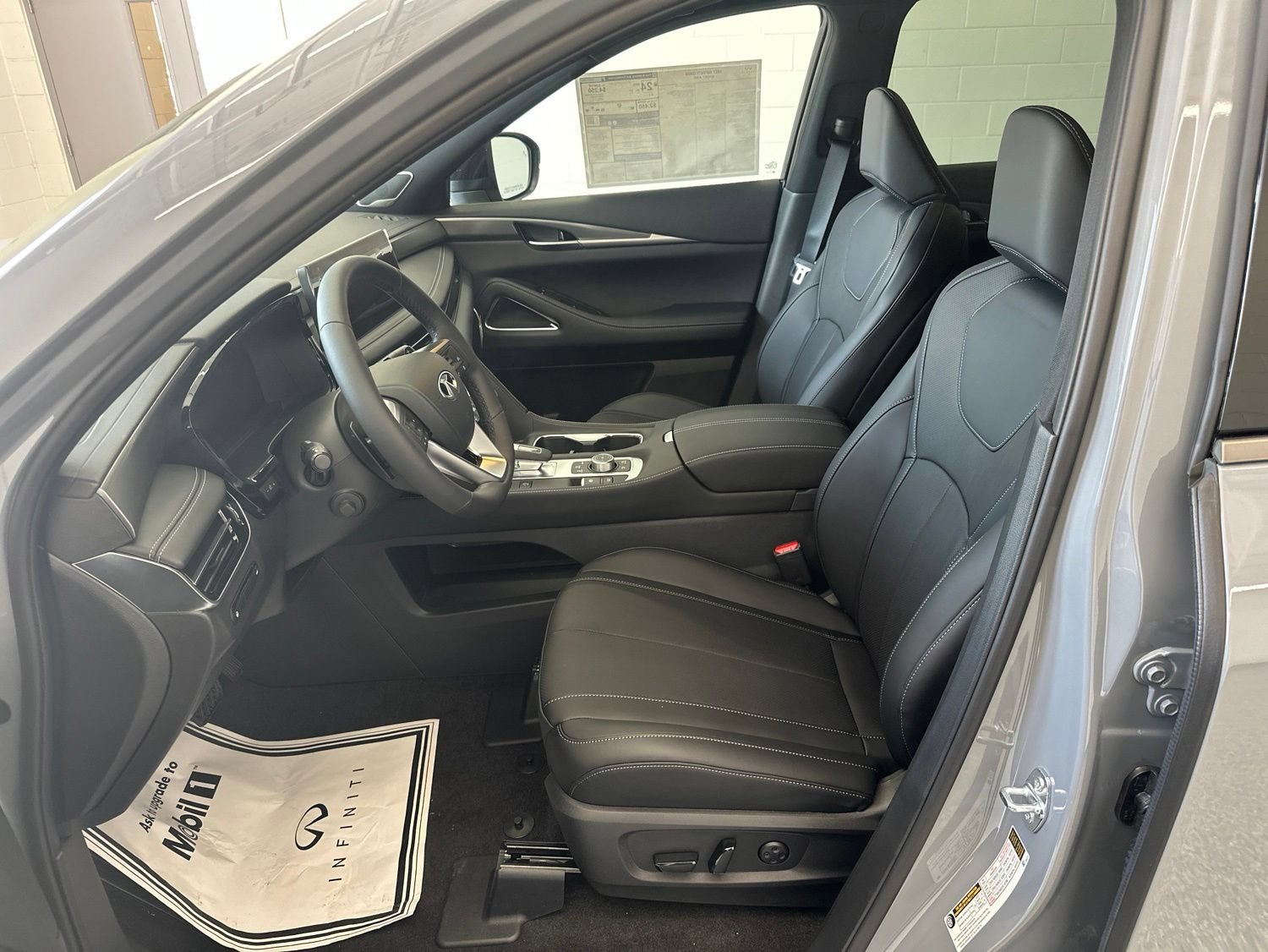 New 2027 INFINITI QX60 Sport w/ Dark Cargo Package AWD/4WD image 8