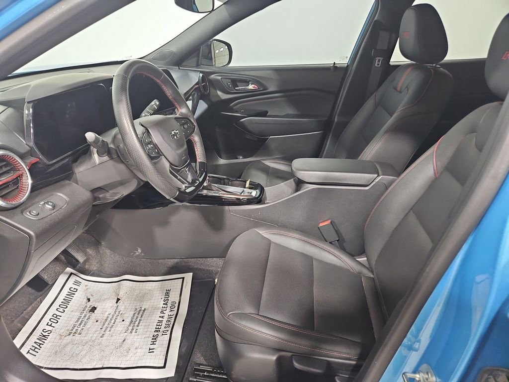 Used 2025 Chevrolet Trax RS w/ Driver Confidence Package image 10