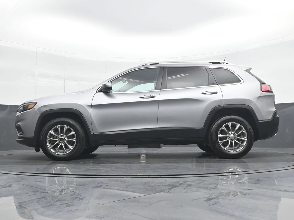 Used 2019 Jeep Cherokee Latitude Plus AWD/4WD image 27