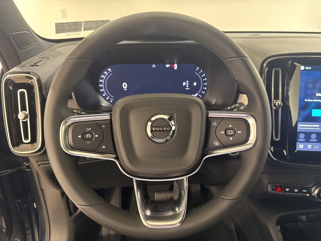 New 2026 Volvo XC40 B5 Ultra w/ Climate Package AWD/4WD image 11