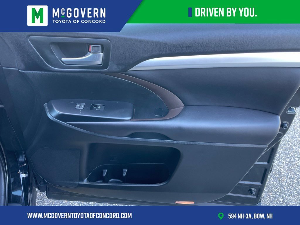 Used 2016 Toyota Highlander XLE AWD/4WD image 30