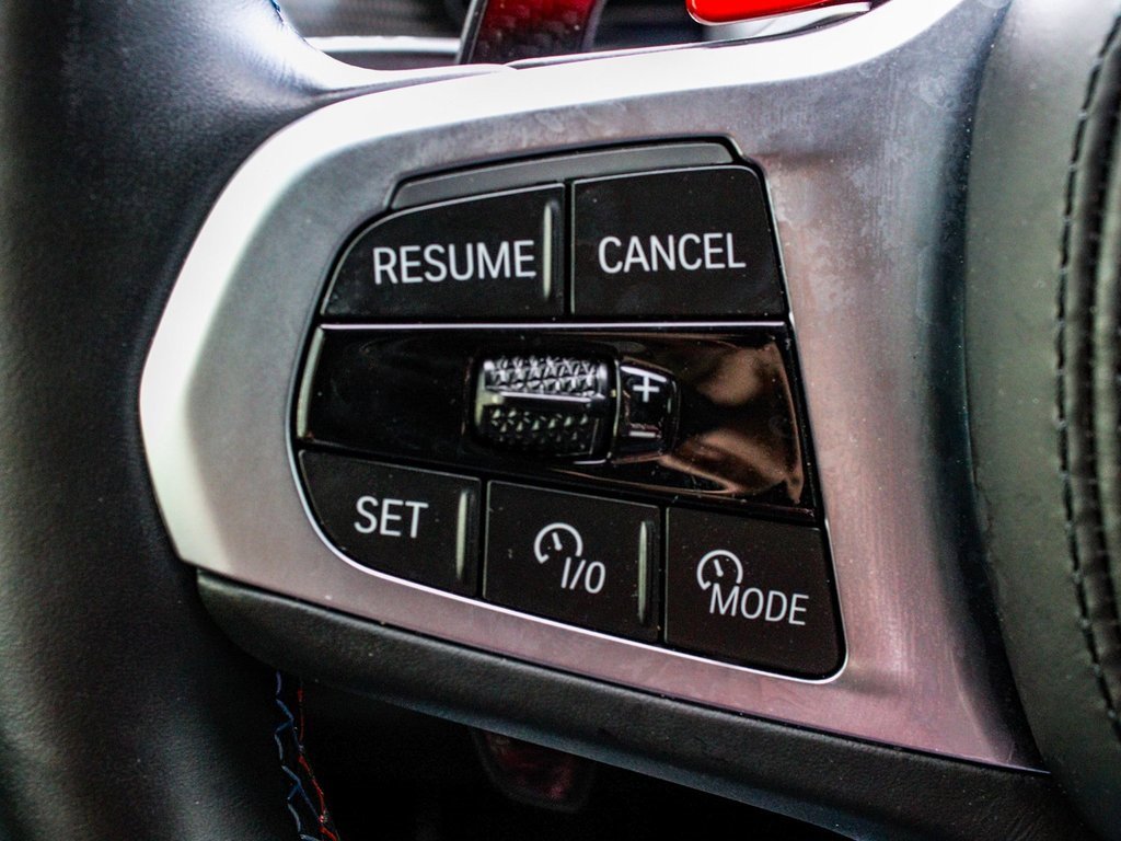 Used 2025 BMW X6 M Competition w/ Executive Package image 31