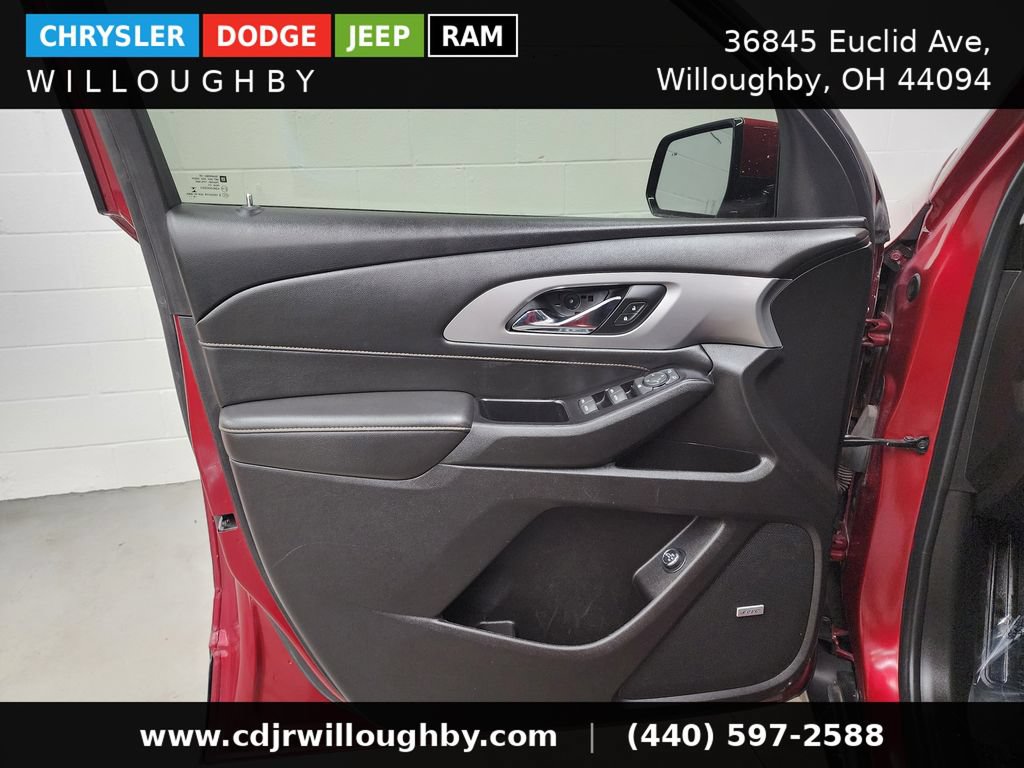 Used 2019 Chevrolet Traverse RS w/ LPO, Floor Liner Package AWD/4WD image 11