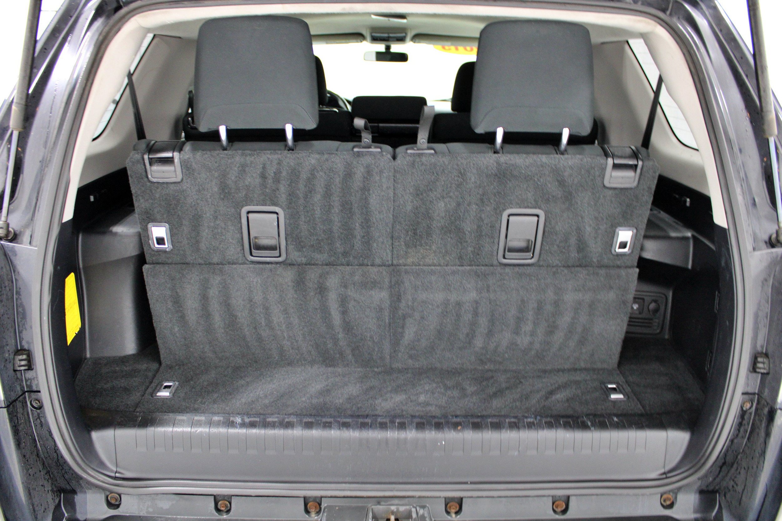 Used 2015 Toyota 4Runner SR5 AWD/4WD image 32