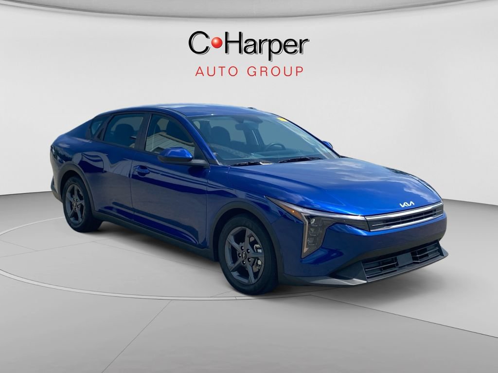 Certified 2025 Kia K4 FWD image 1