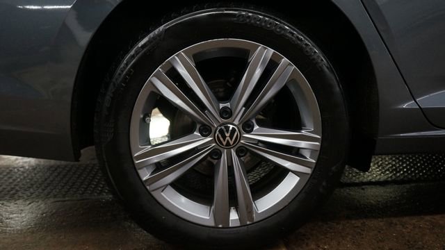 Certified 2023 Volkswagen Jetta SE image 84