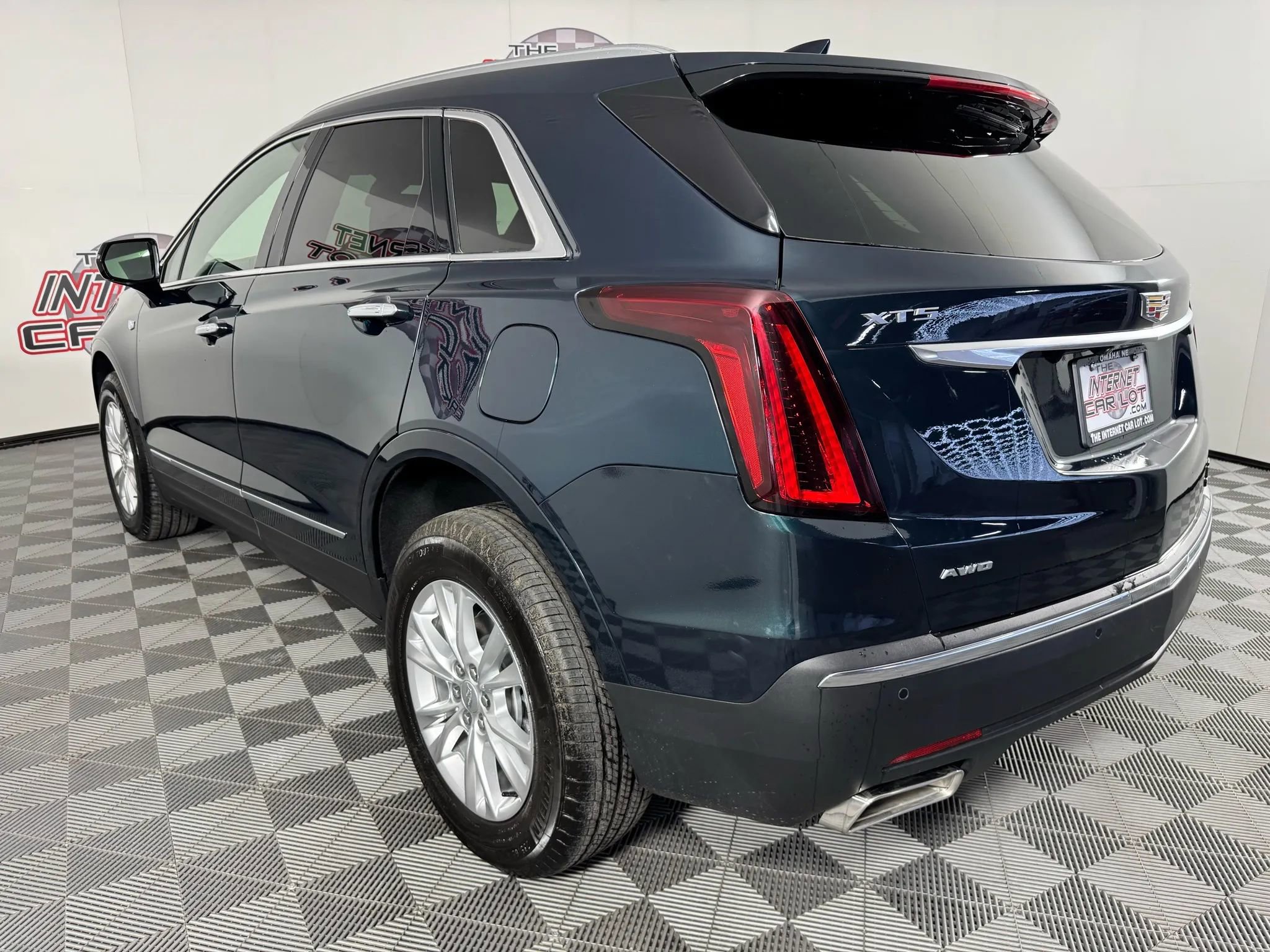 Used 2025 Cadillac XT5 Luxury w/ LPO, Floor Liner Package AWD/4WD image 26