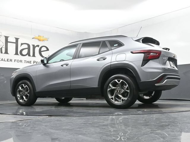 Used 2025 Chevrolet Trax LT w/ Driver Confidence Package FWD image 57