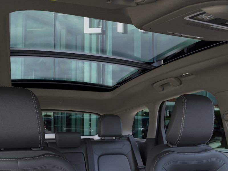 New 2025 Lincoln Corsair Grand Touring w/ Equipment Group 301A image 22