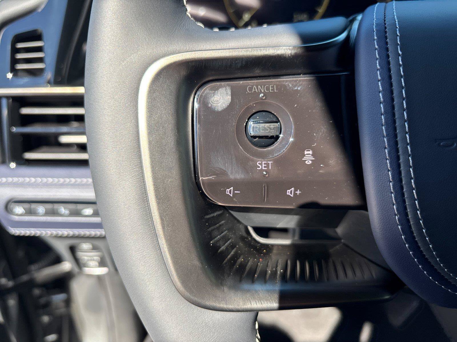 New 2027 INFINITI QX80 Sensory AWD/4WD image 19