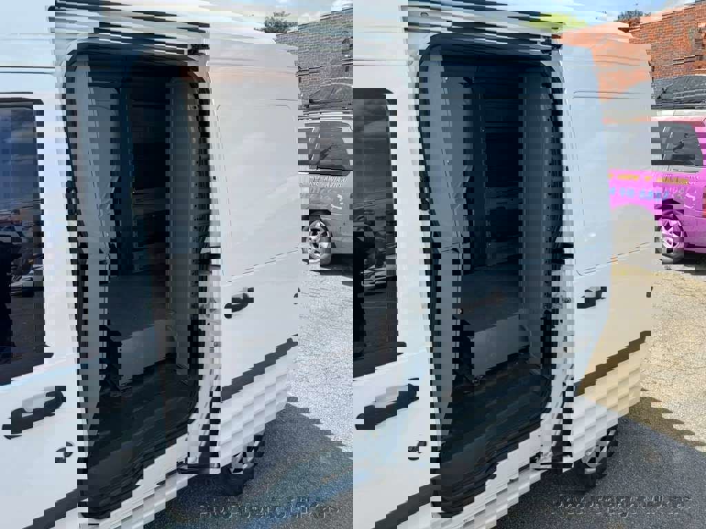 Used 2013 Ford Transit Connect XL FWD image 11