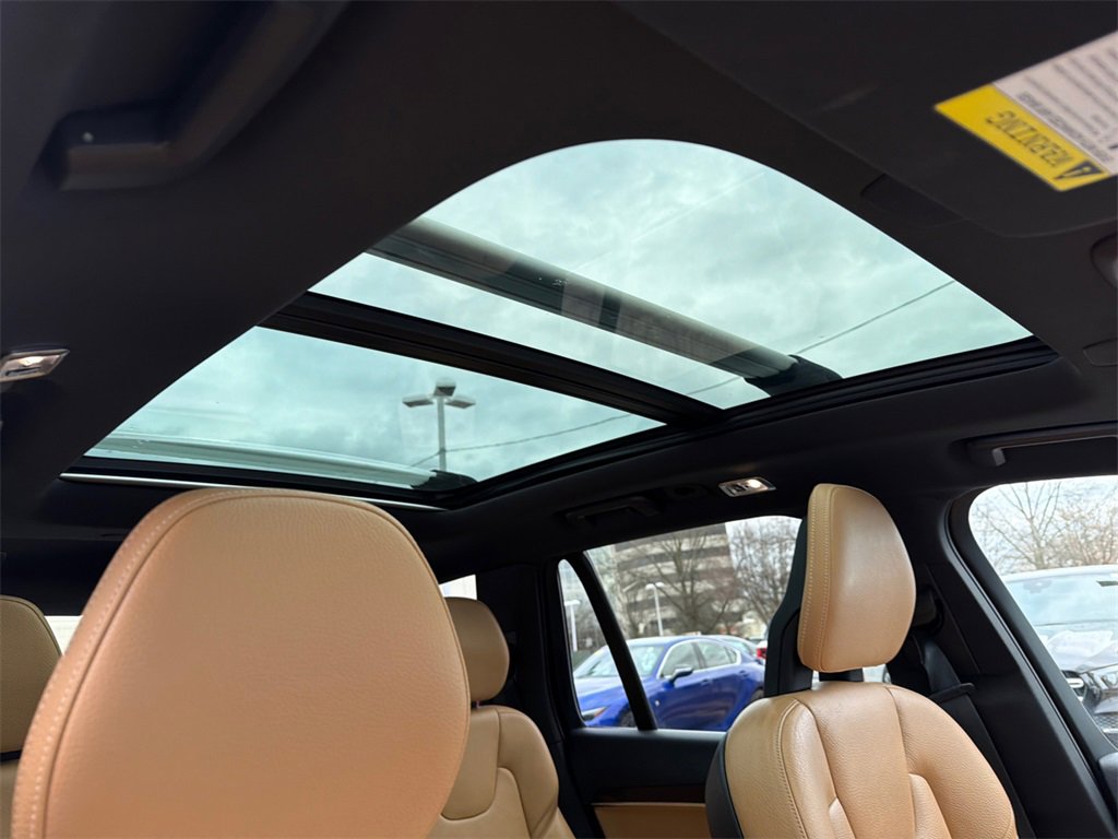 Used 2016 Volvo XC90 T6 Momentum image 14