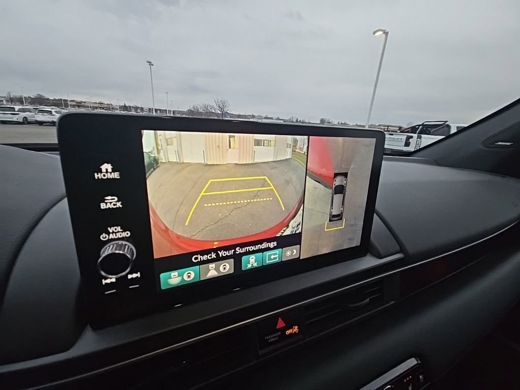 Used 2025 Honda Pilot Black Edition image 21