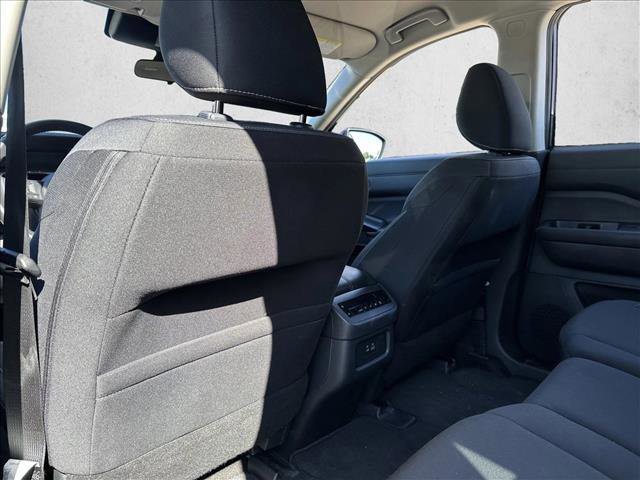 Used 2024 Nissan Pathfinder SV image 23