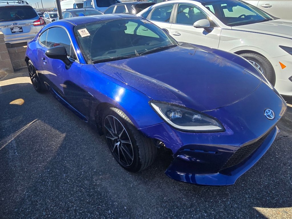 Used 2024 Toyota GR86 Base image 5