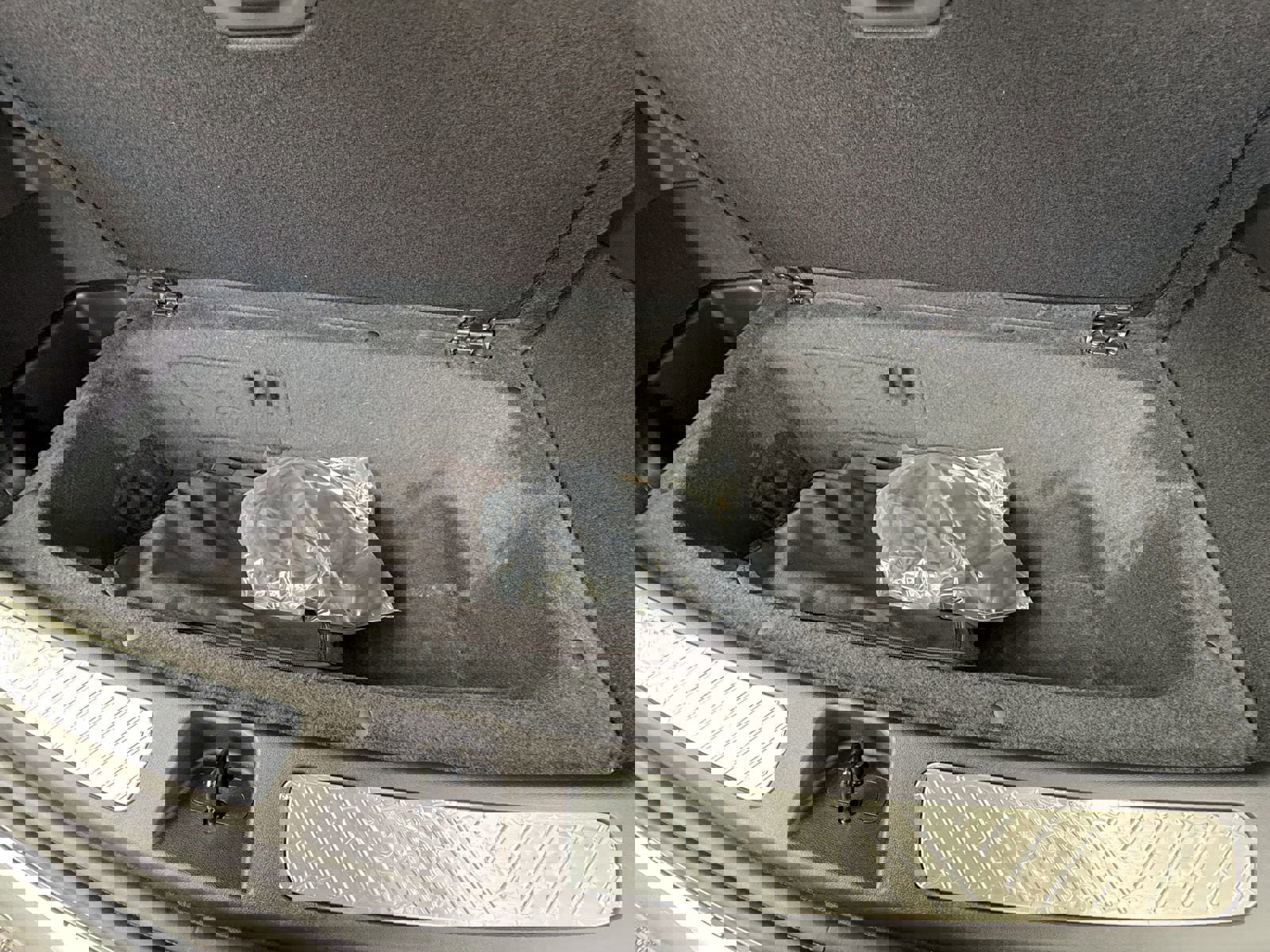 New 2026 Cadillac Vistiq Premium Luxury w/ LPO, Floor Liner Package image 37