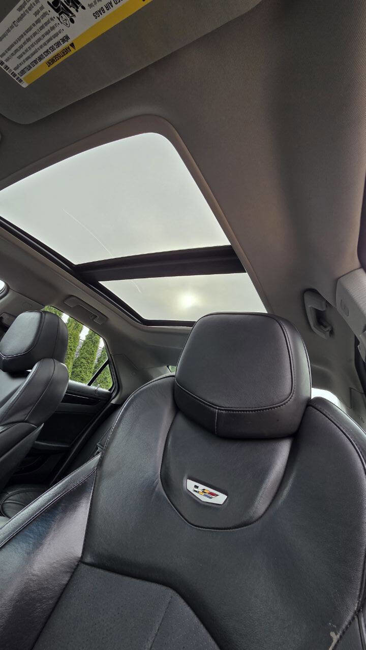 Used 2011 Cadillac CTS V w/ Wood Trim Package image 10