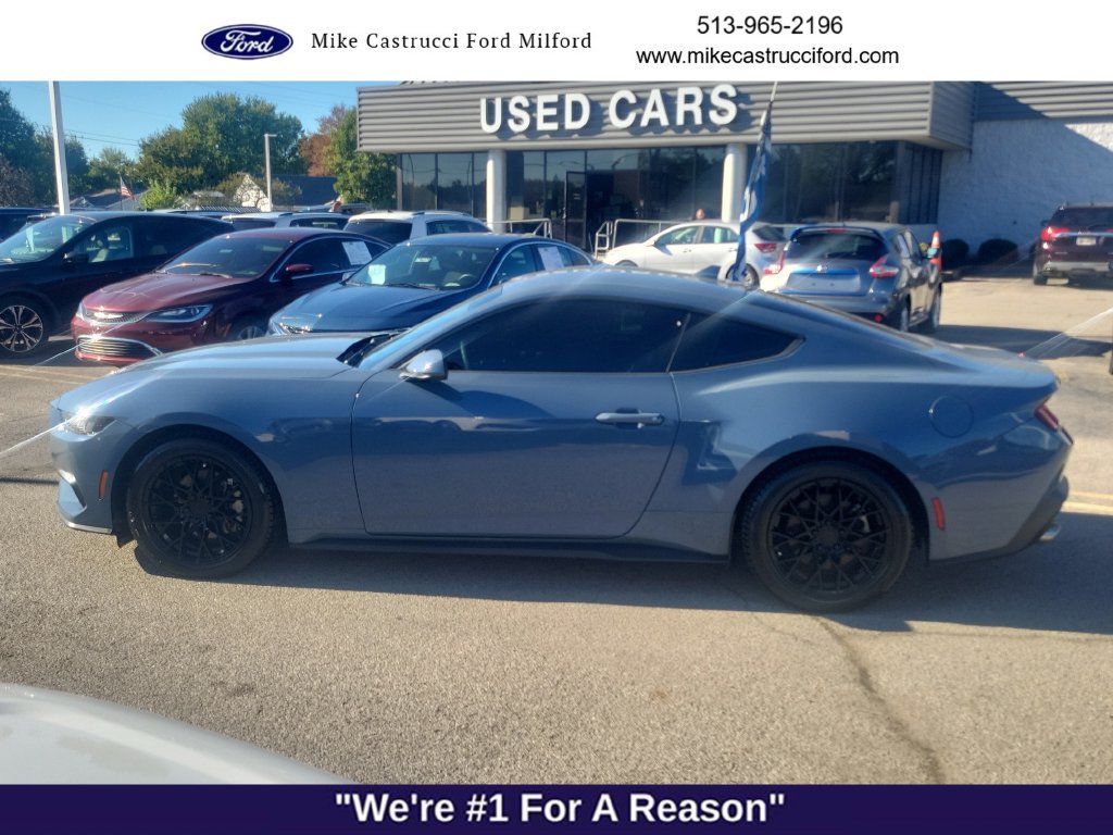 Certified 2024 Ford Mustang Coupe RWD image 2