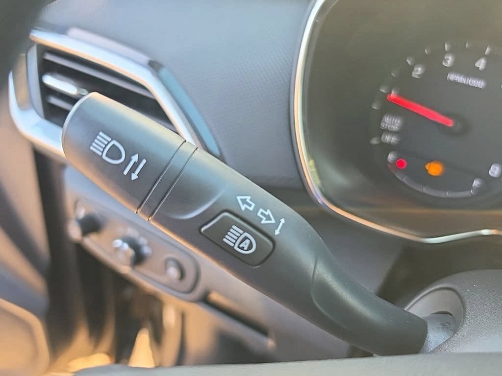 Used 2023 Chevrolet TrailBlazer LT w/ Convenience Package AWD/4WD image 12
