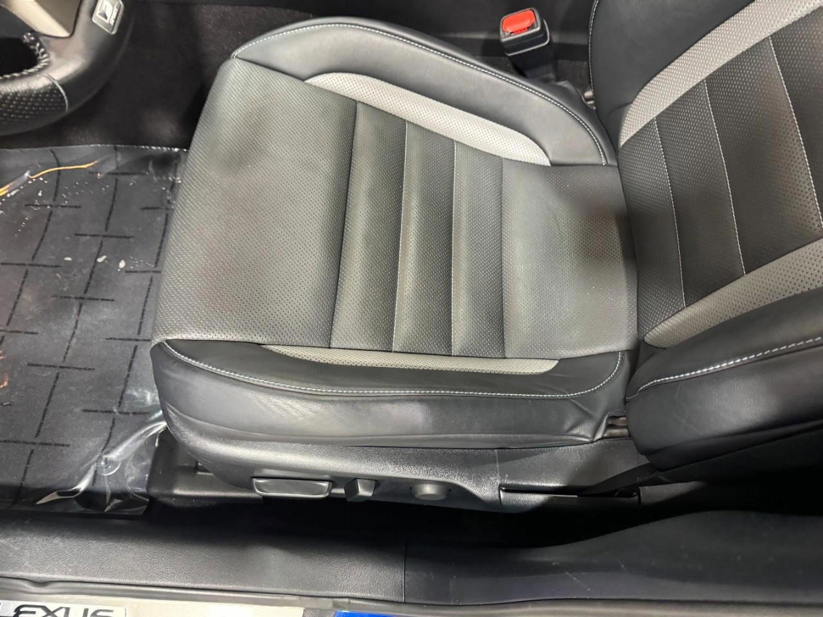 Used 2020 Lexus IS 300 F Sport w/ Blackline Edition image 24