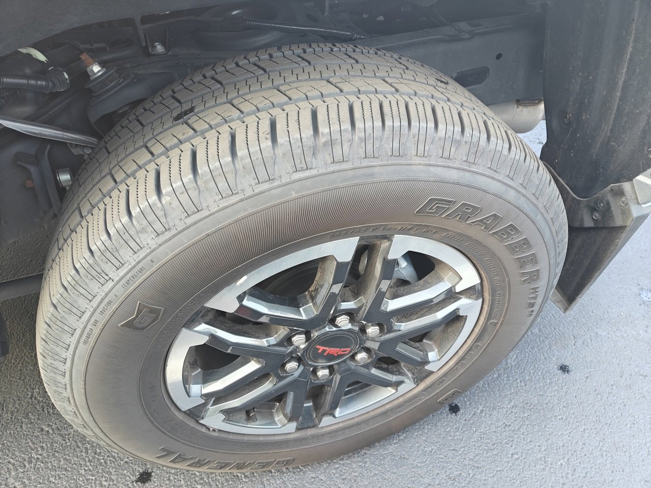 Used 2024 Toyota Tacoma TRD Sport image 8