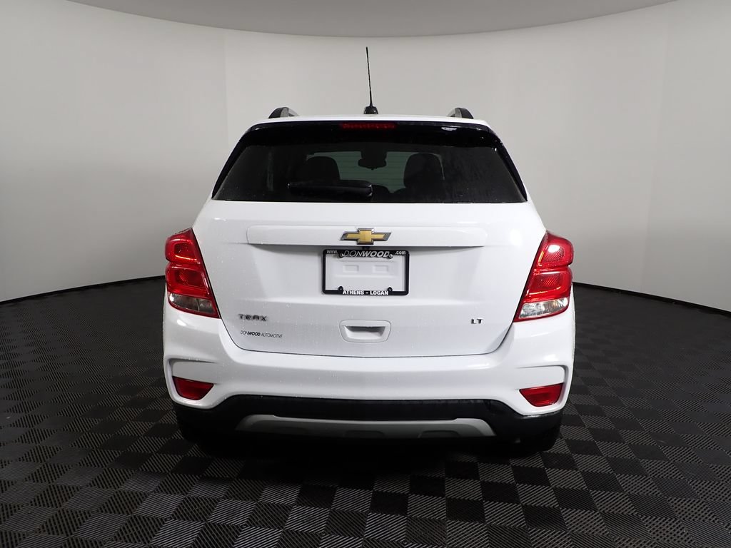 Used 2018 Chevrolet Trax LT w/ LT Convenience Package FWD image 12