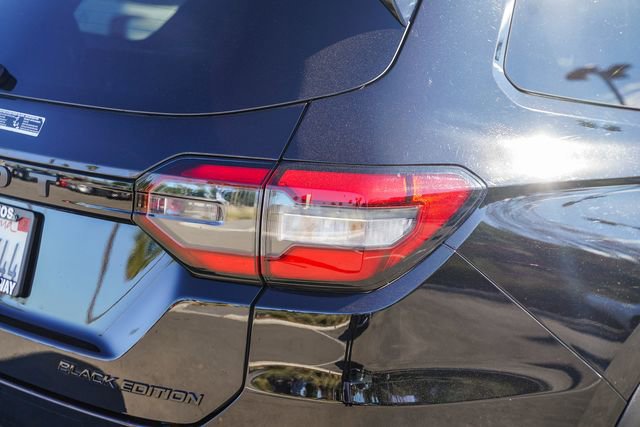 Used 2025 Honda Pilot Black Edition image 8