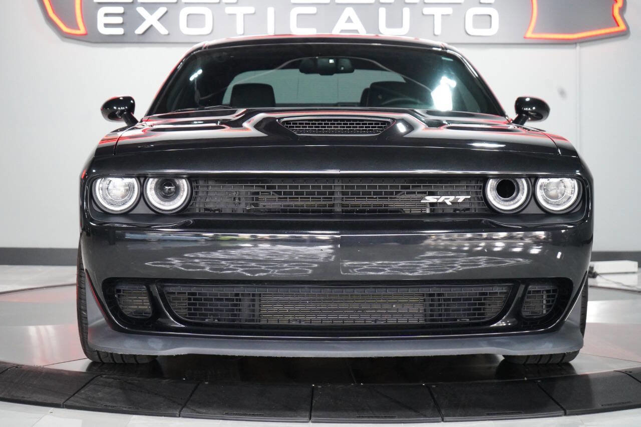 Used 2015 Dodge Challenger SRT Hellcat image 22