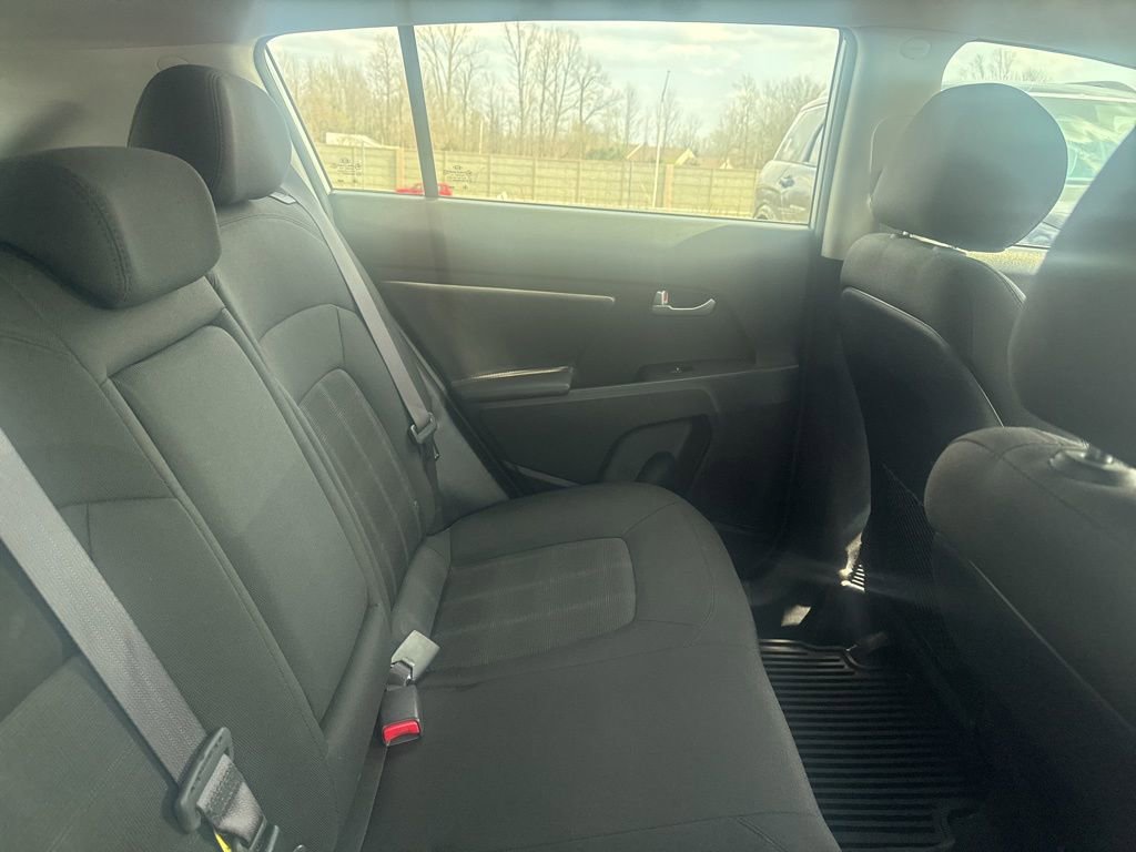 Used 2012 Kia Sportage LX w/ Convenience Pkg image 11