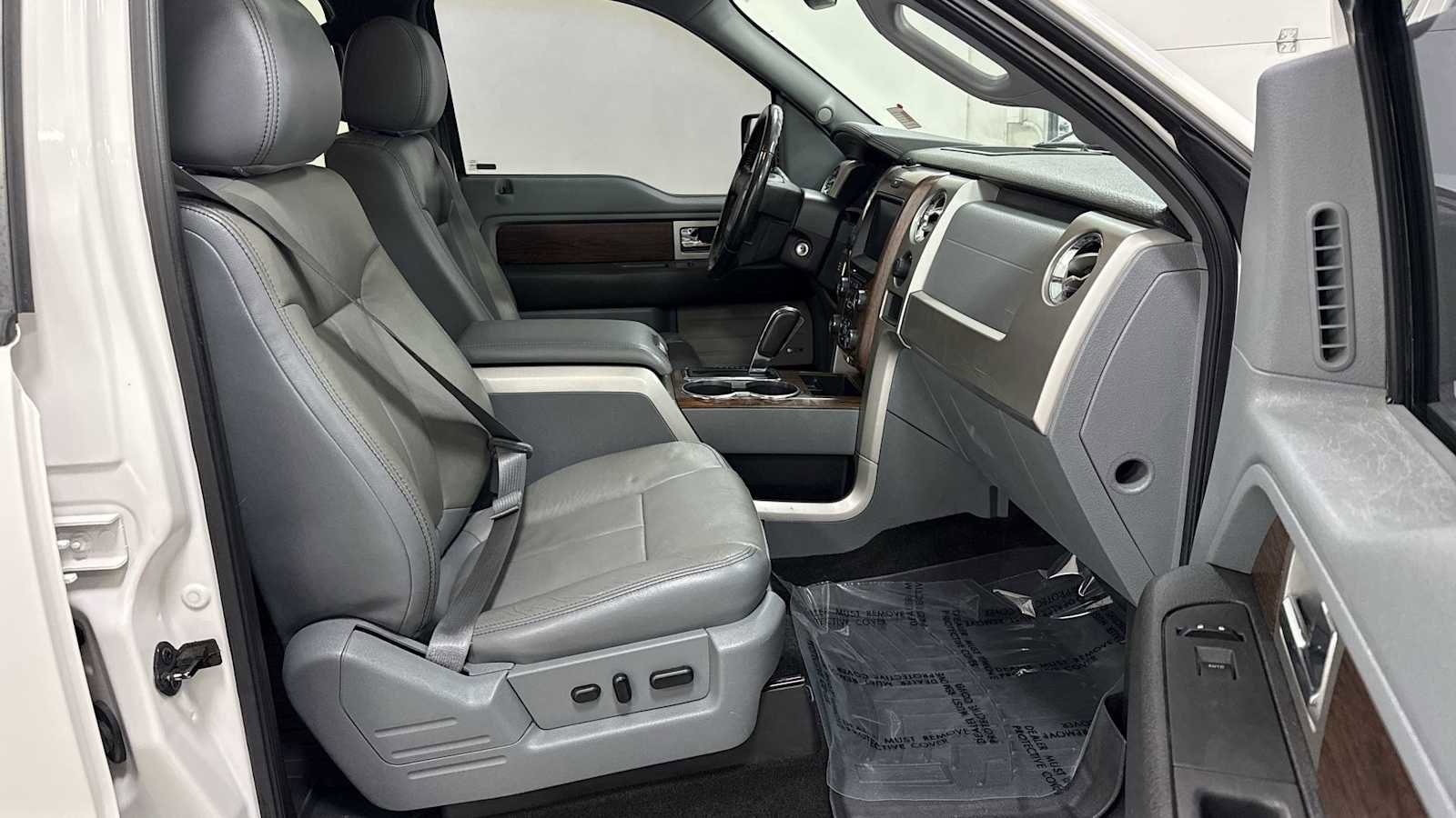 Used 2013 Ford F150 Lariat w/ Luxury Equipment Group image 29