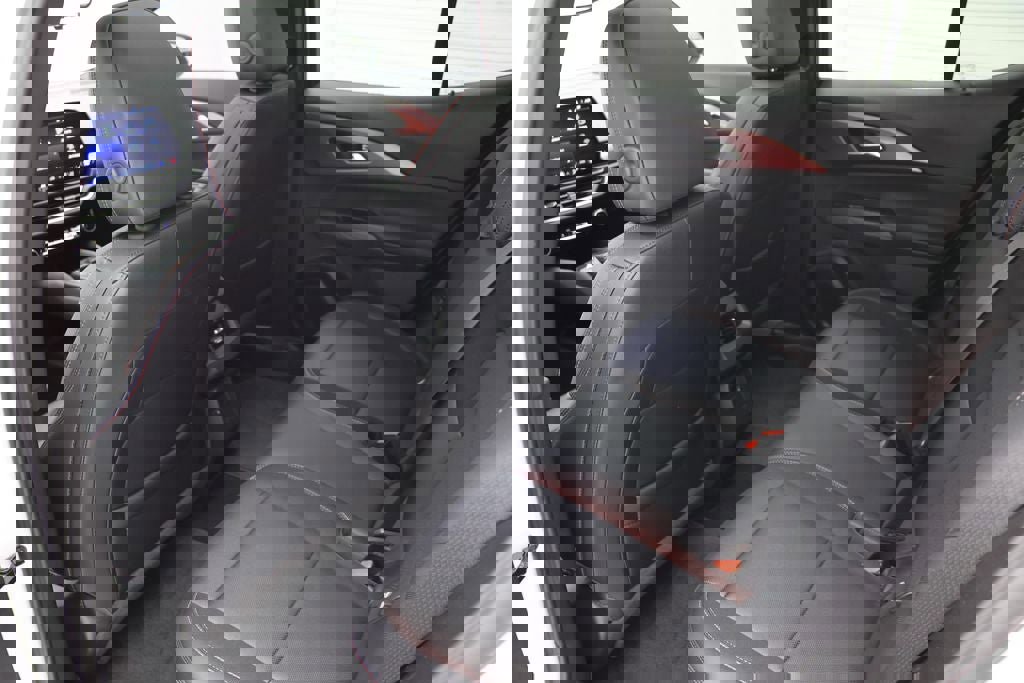 Used 2025 Chevrolet Equinox EV RS image 11