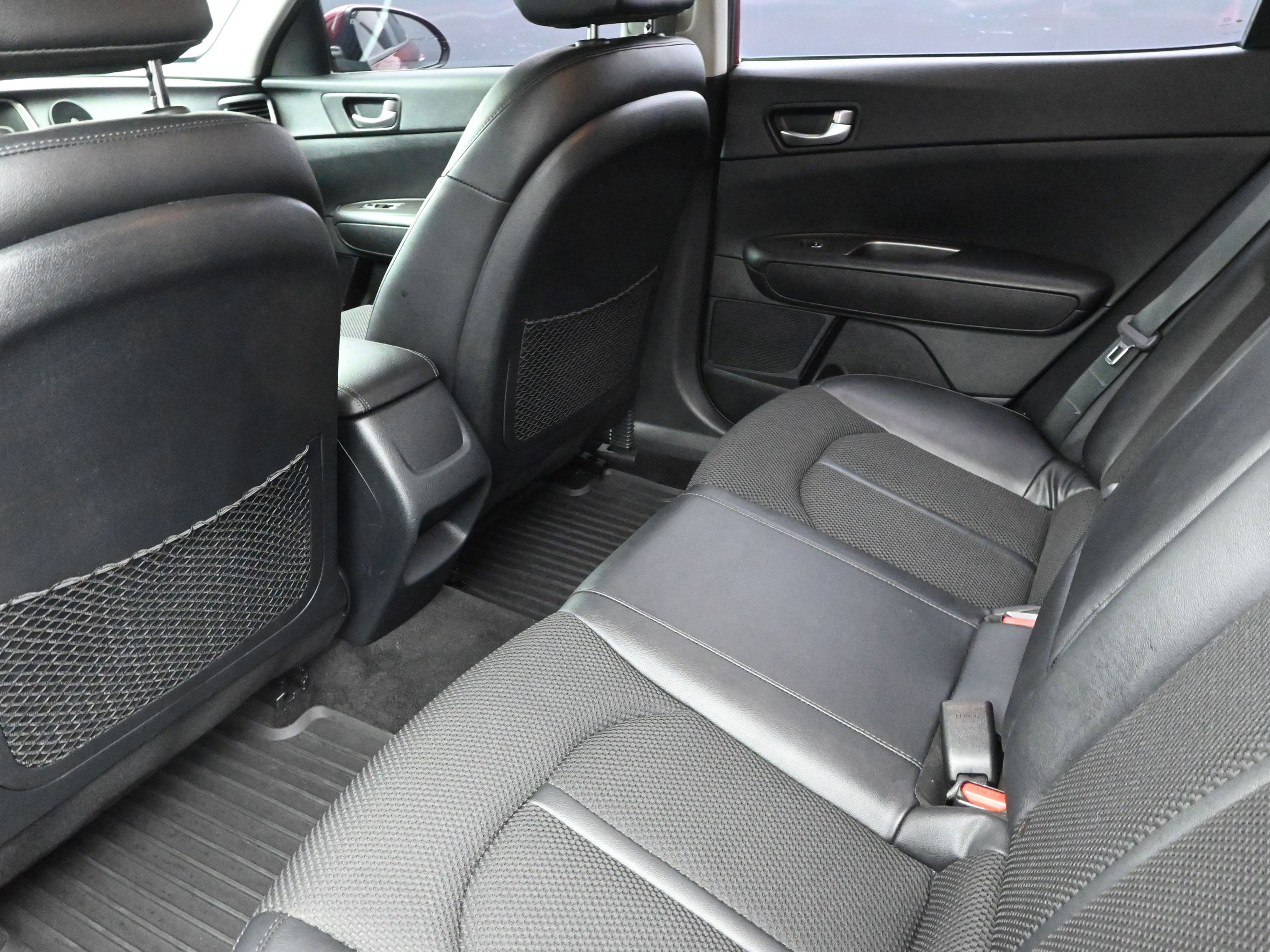 Used 2019 Kia Optima S image 22