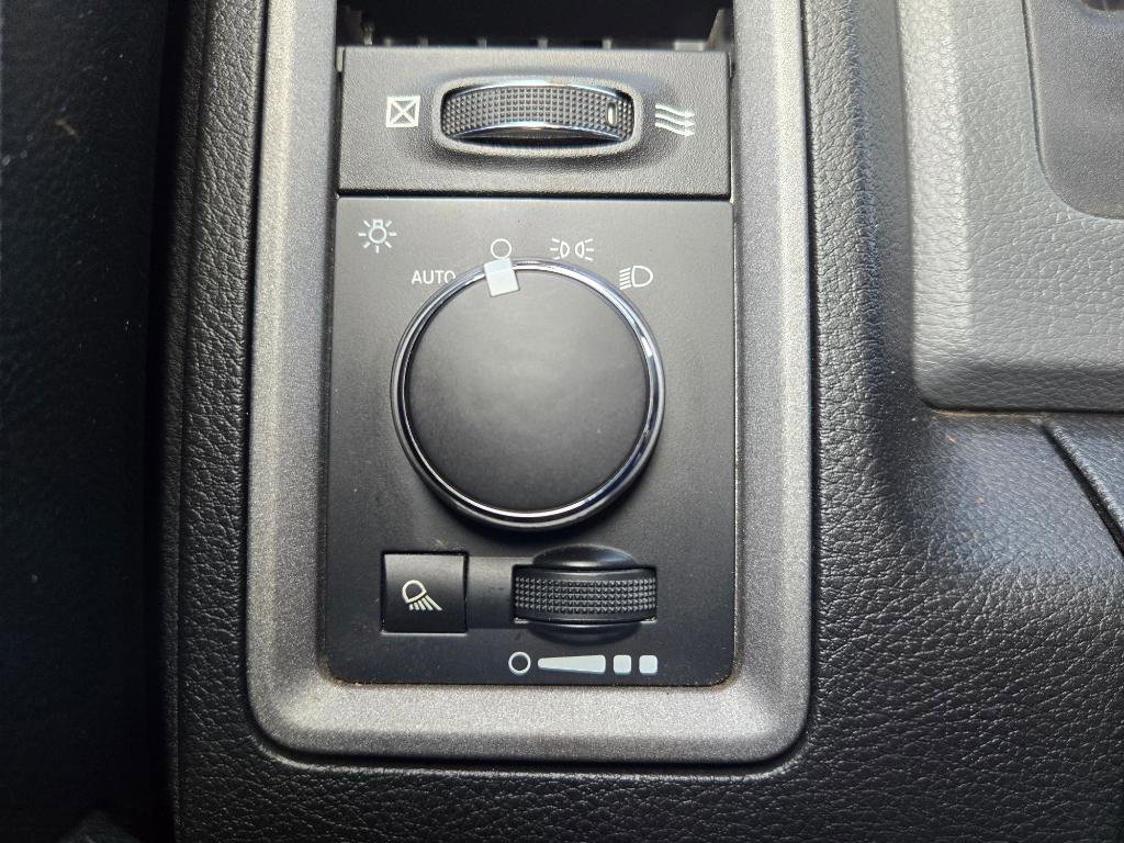 Used 2016 RAM 3500 Tradesman w/ Protection Group image 15