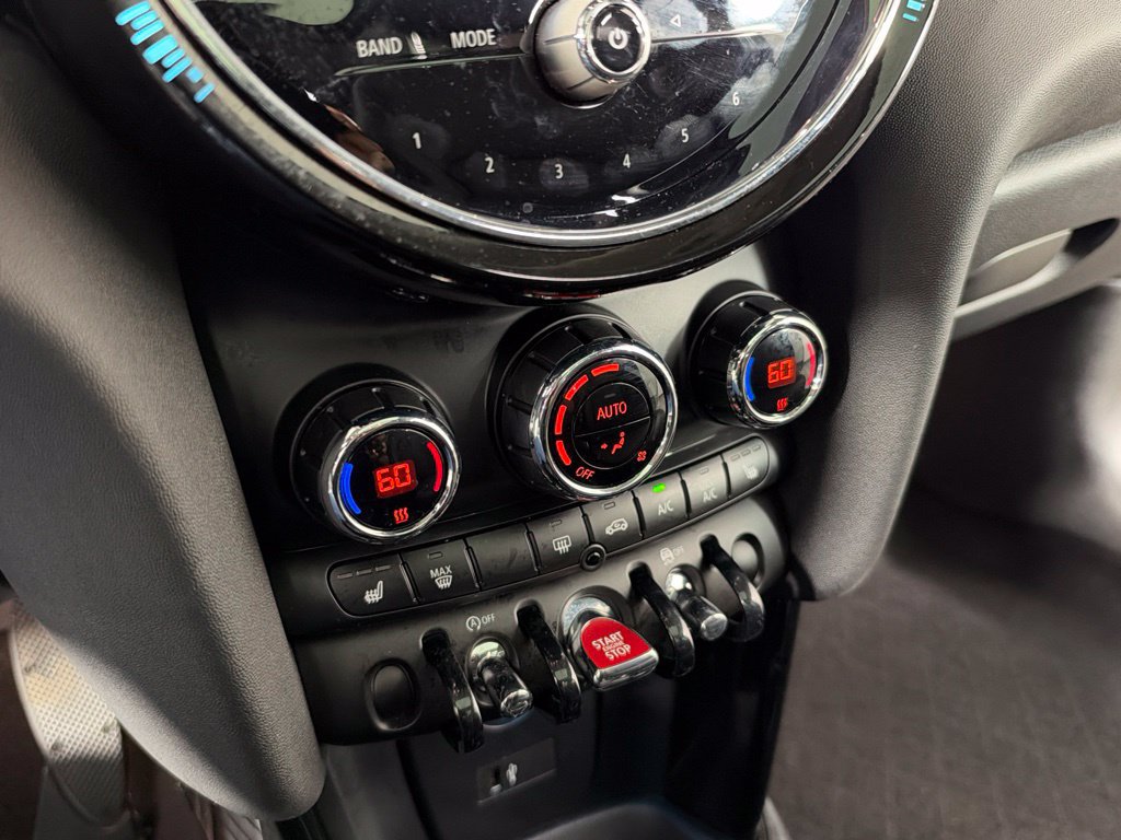 Certified 2024 MINI Cooper 4-Door Hardtop FWD image 22