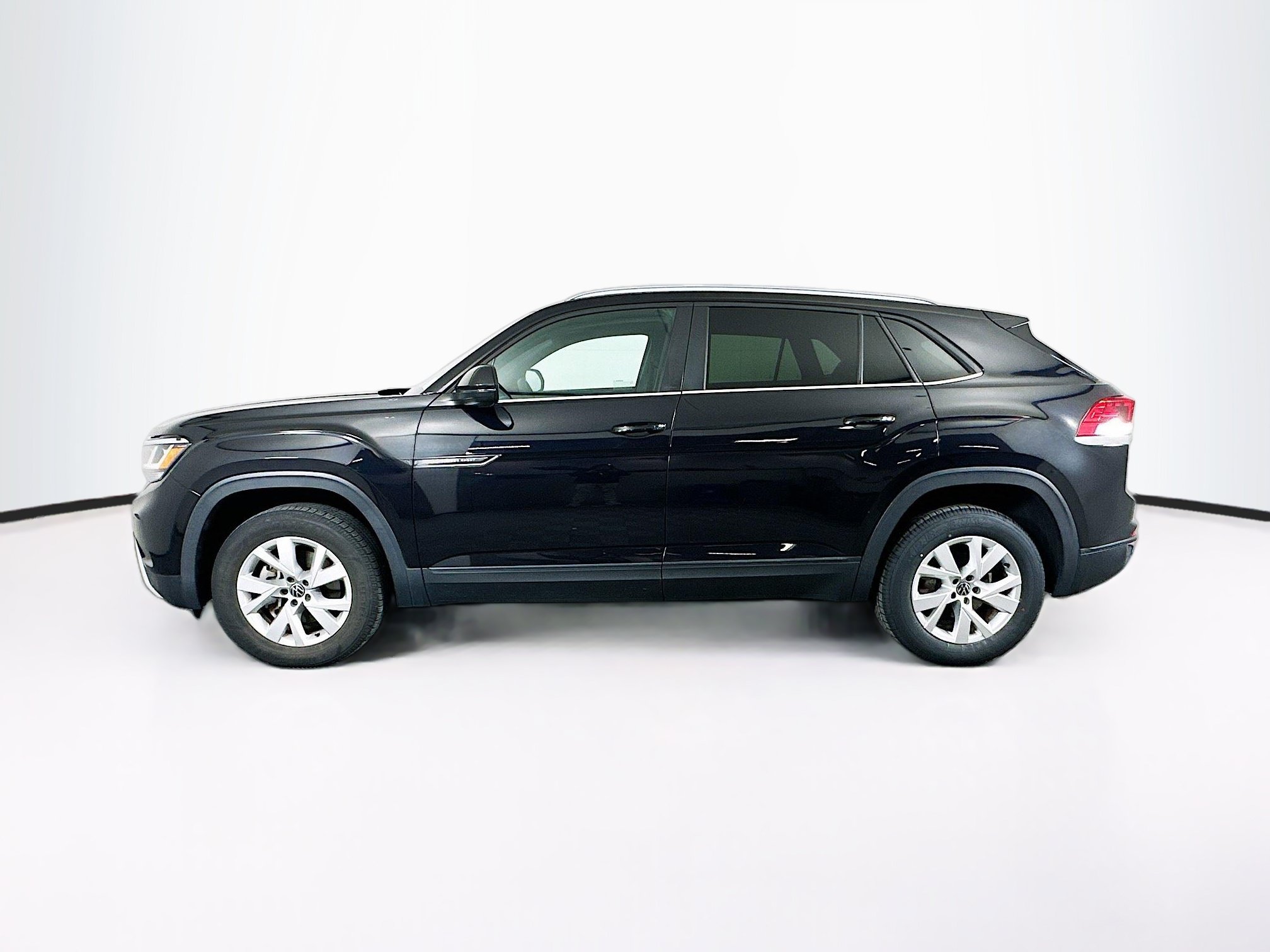 Used 2021 Volkswagen Atlas Cross Sport S AWD/4WD image 4