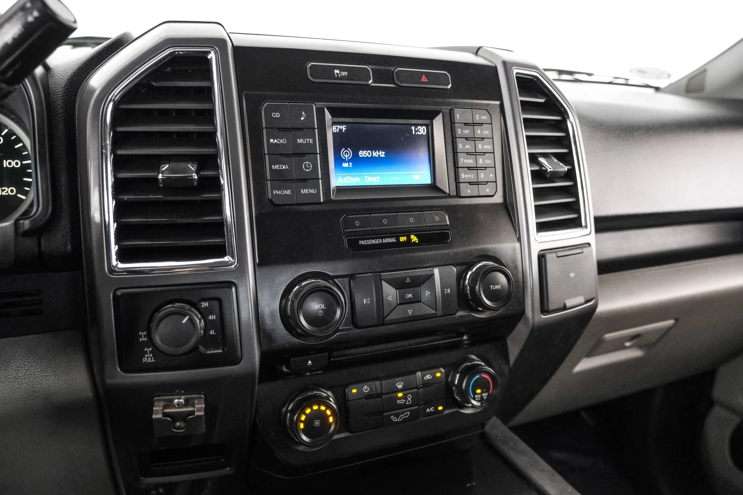 Used 2015 Ford F150 XLT AWD/4WD image 16