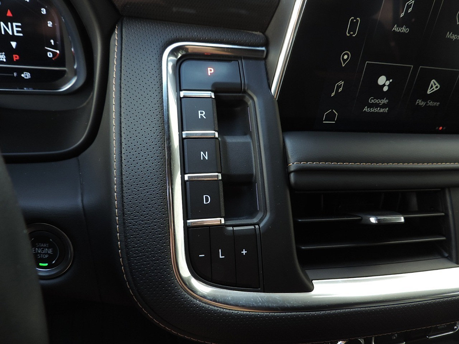 Certified 2024 GMC Yukon XL AT4 AWD/4WD image 24