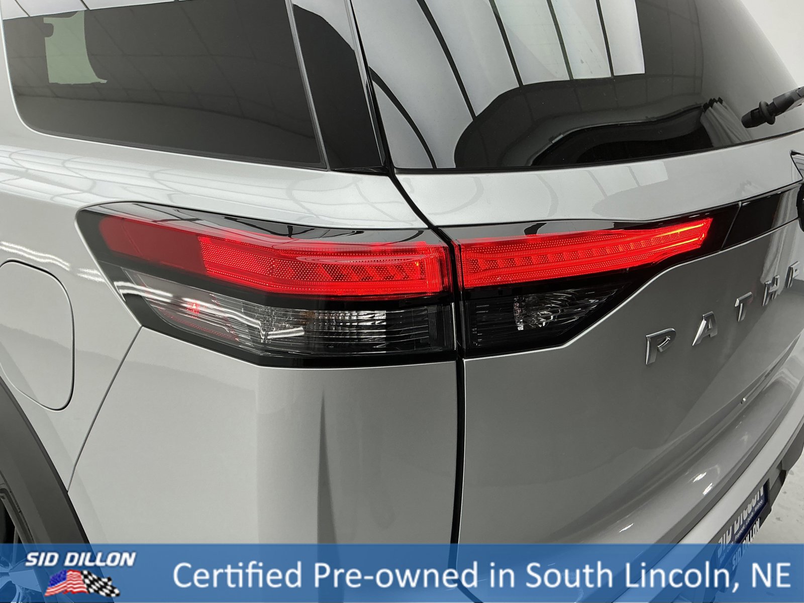 Used 2024 Nissan Pathfinder Platinum image 22