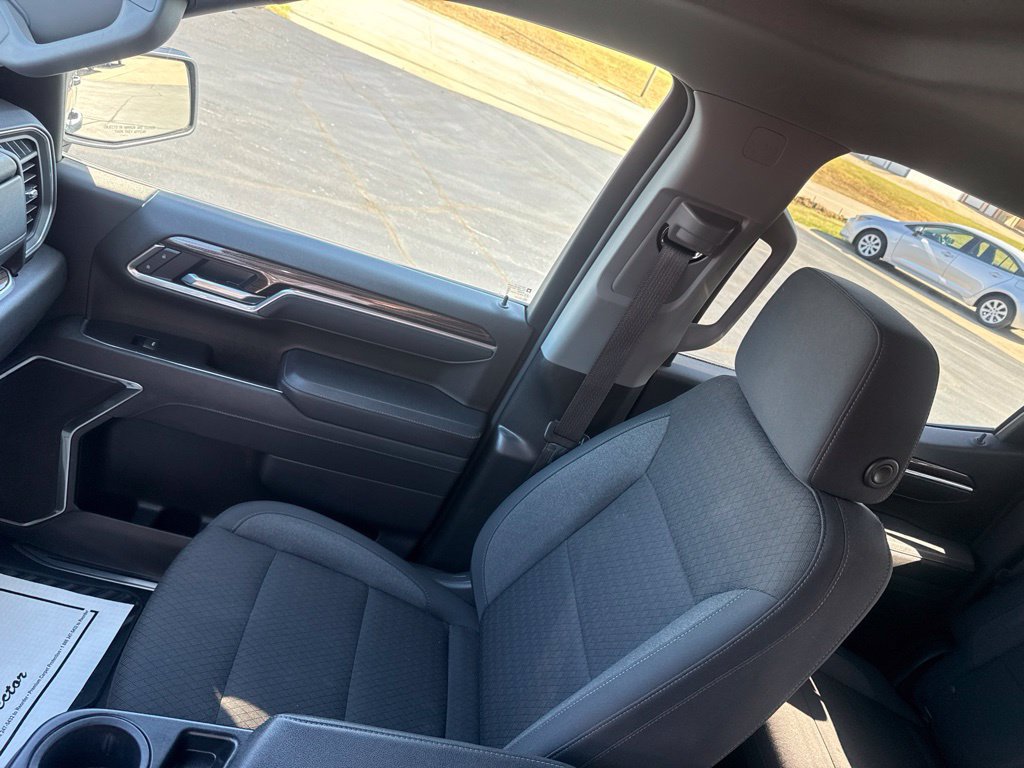 Used 2026 Chevrolet Silverado 1500 RST AWD/4WD image 23